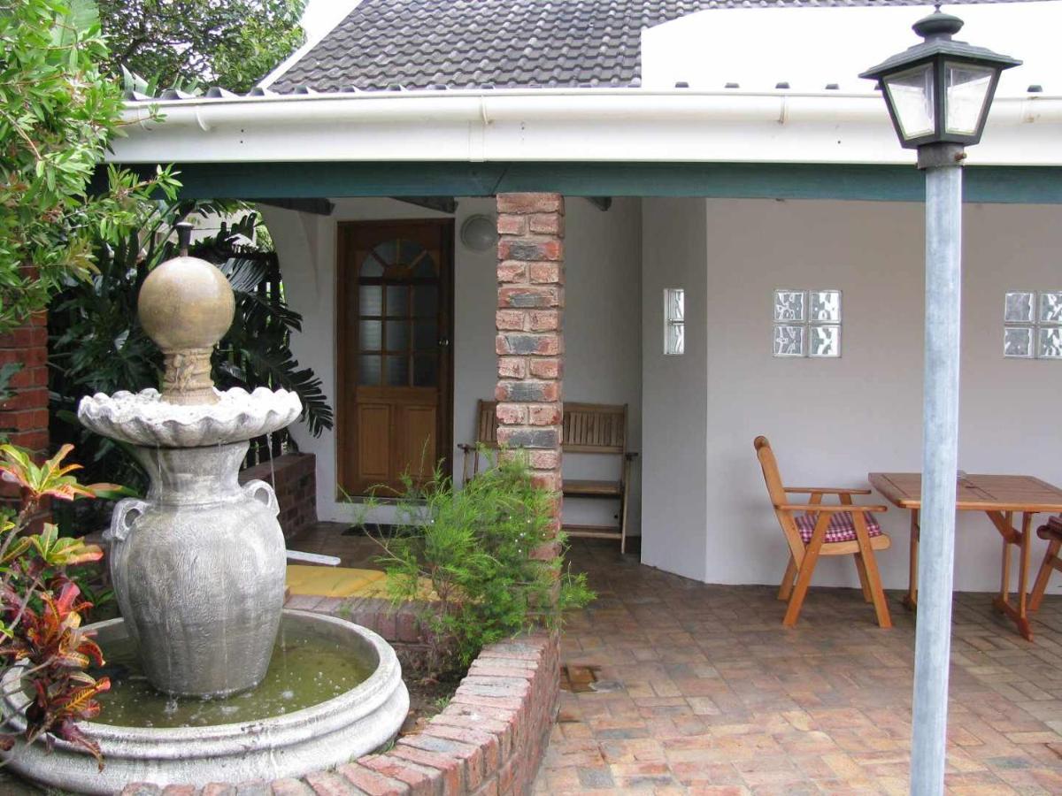 Sounds Of The Sea Bed & Breakfast East London Exterior photo